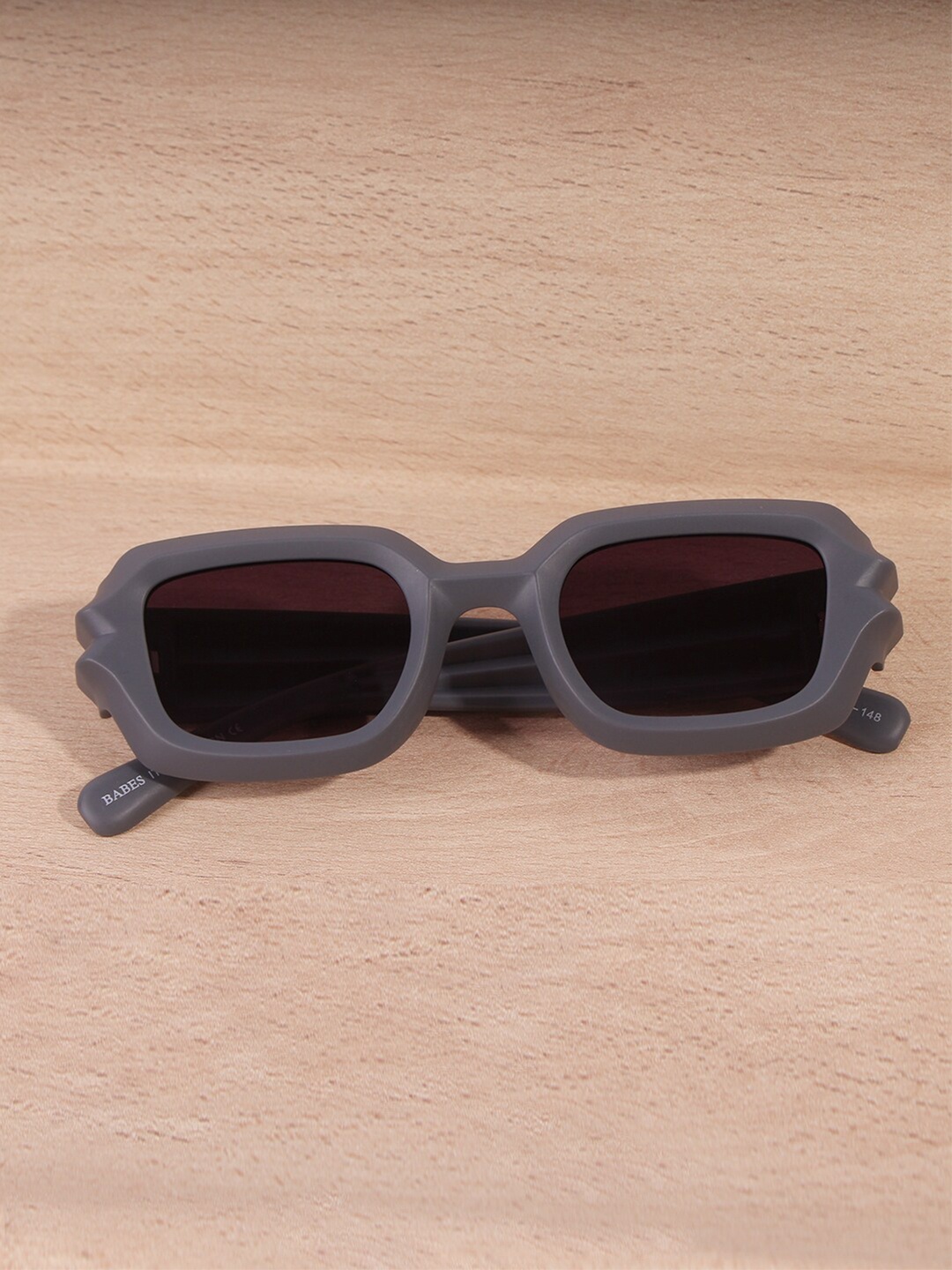 

QUIRKY Unisex Square UV Protected Lens Sunglasses, Purple