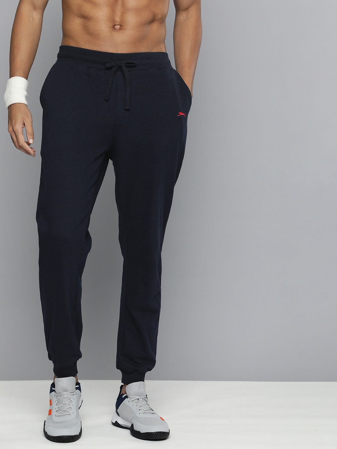 

Slazenger Men Solid Slim Fit Running Joggers, Navy blue