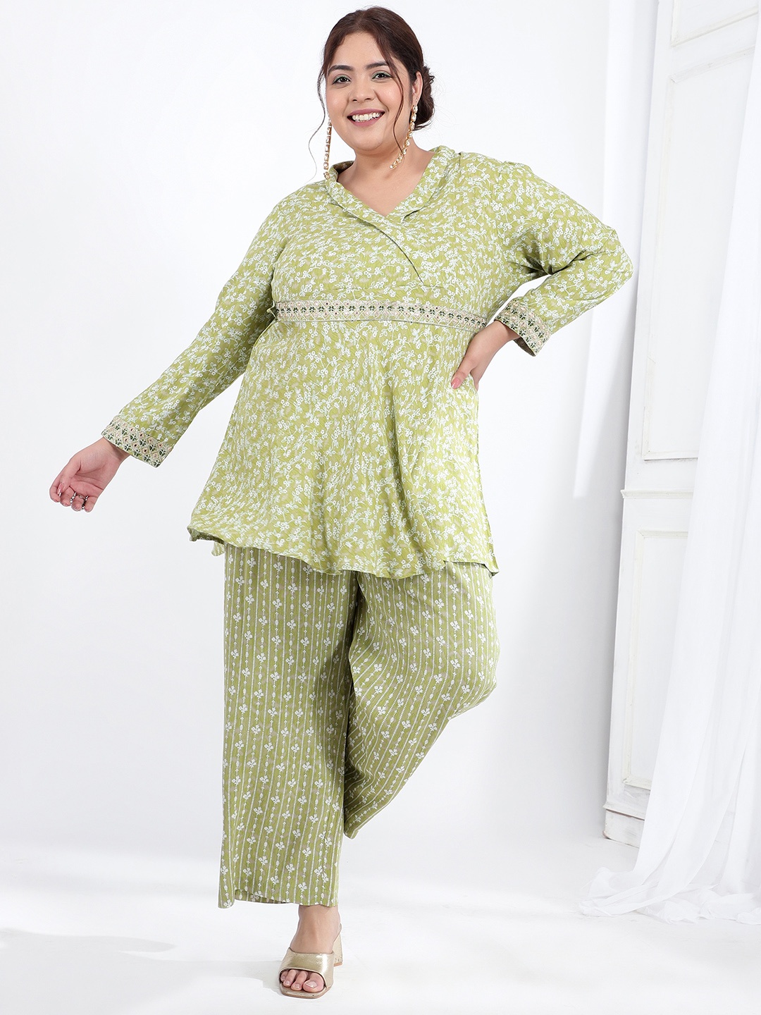Bani Women Plus Size Printed Tunic With Trousers, Green