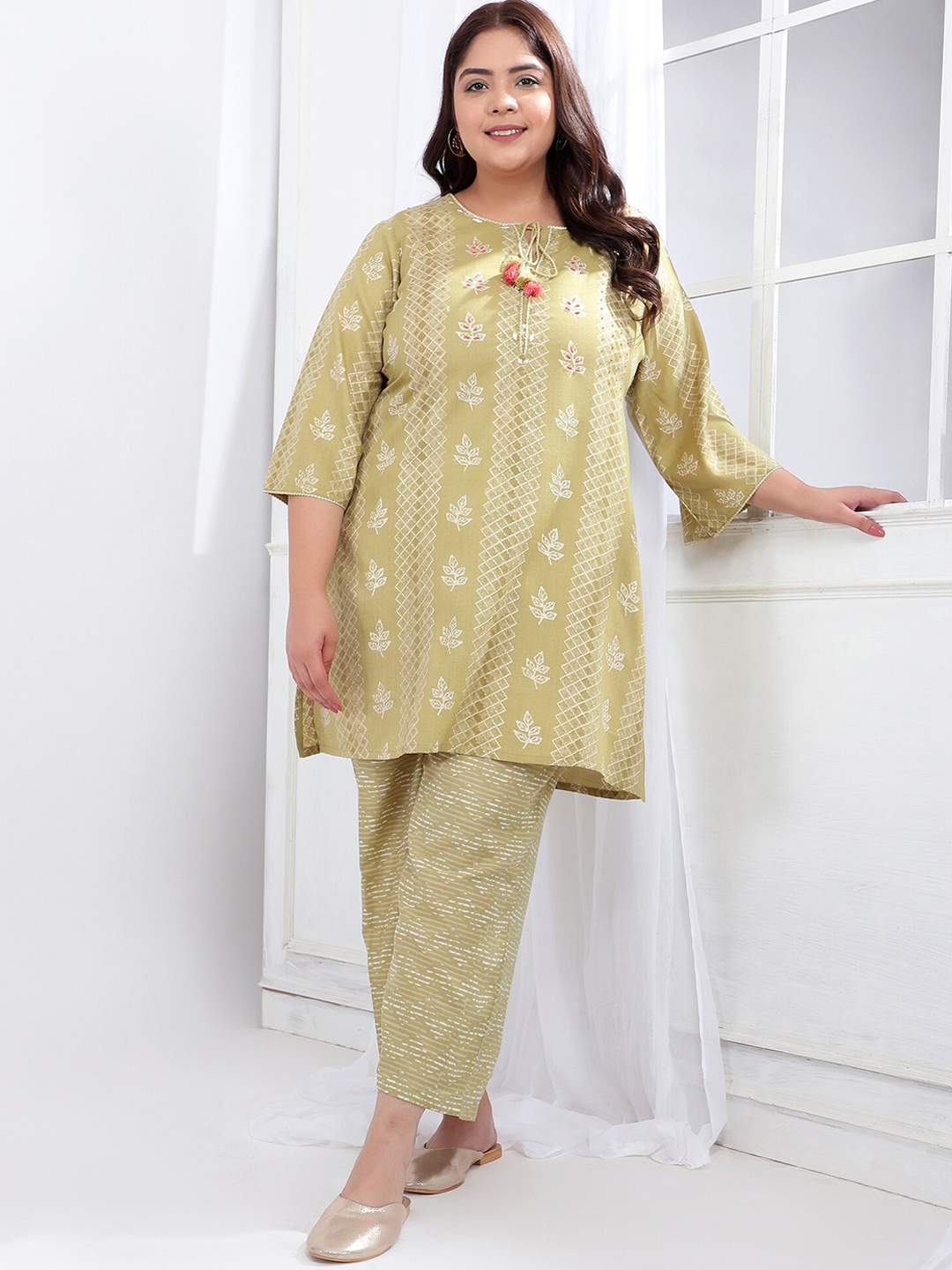 

Bani Women Plus Size Ethnic Motifs Printed Regular Pure Cotton Kurta with Palazzos, Green