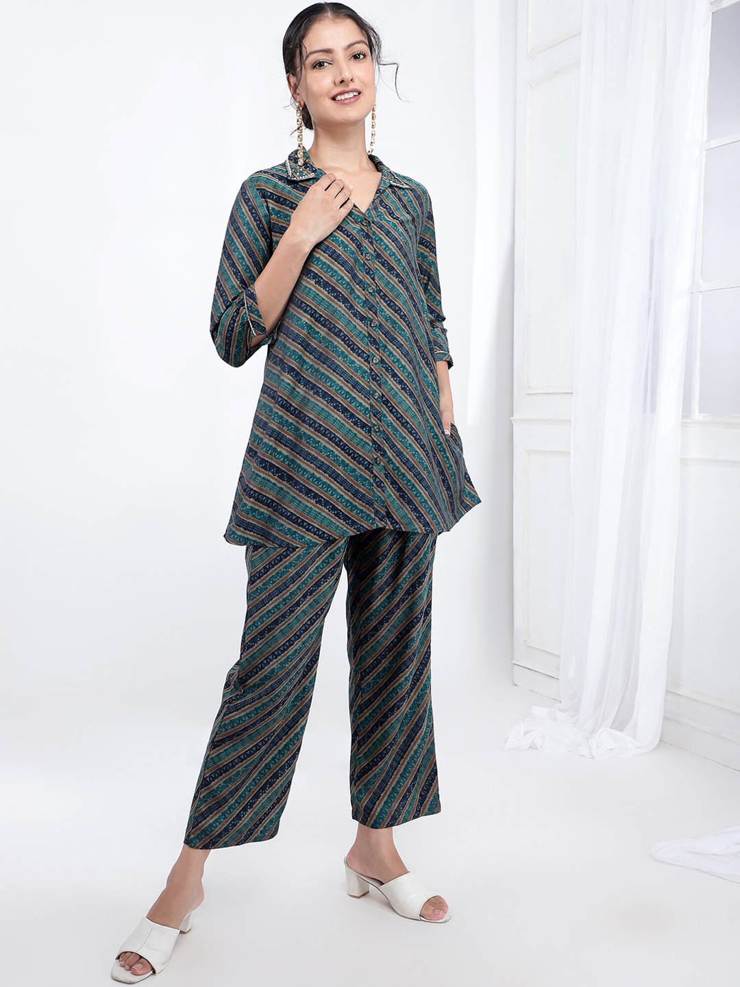 

Bani Women Striped Tunic And Trousers, Green