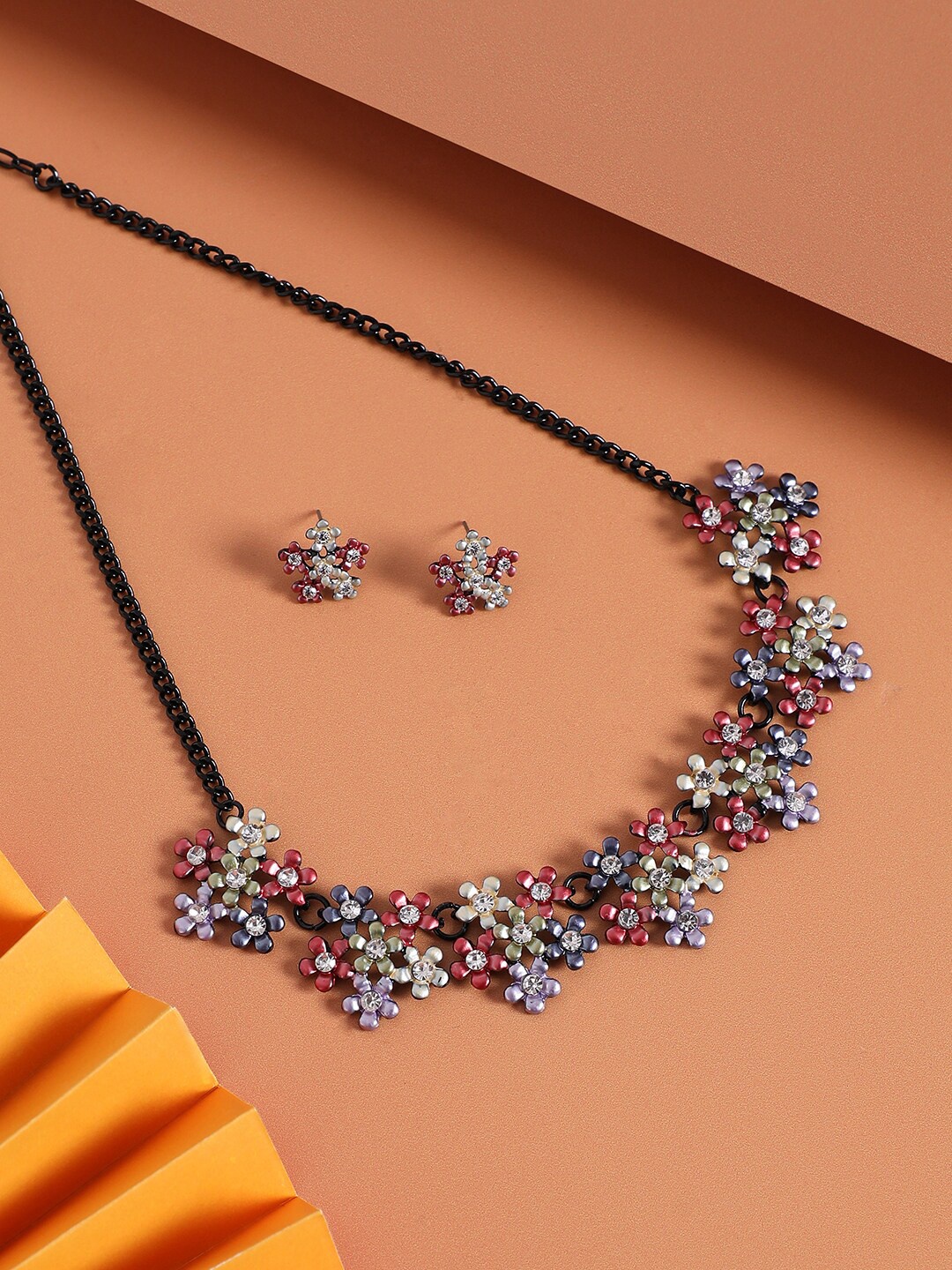 

SOHI Silver-Plated Stone studded floral Jewellery Set