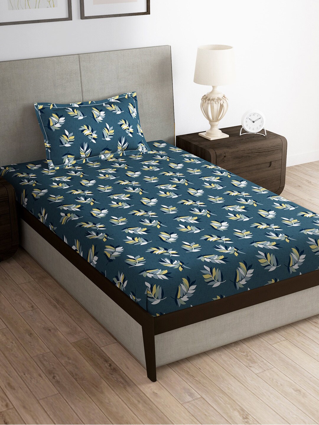 

Story@home Grey & Black Floral Microfiber 180 TC Single Bedsheet With 1 Pillow Cover