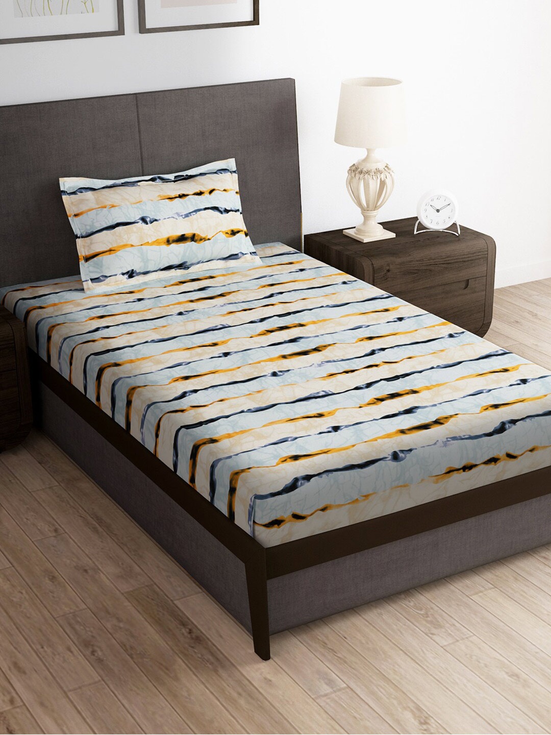 

Story@home Cream-Coloured & Orange 180 TC Single Bedsheet with 1 Pillow Covers