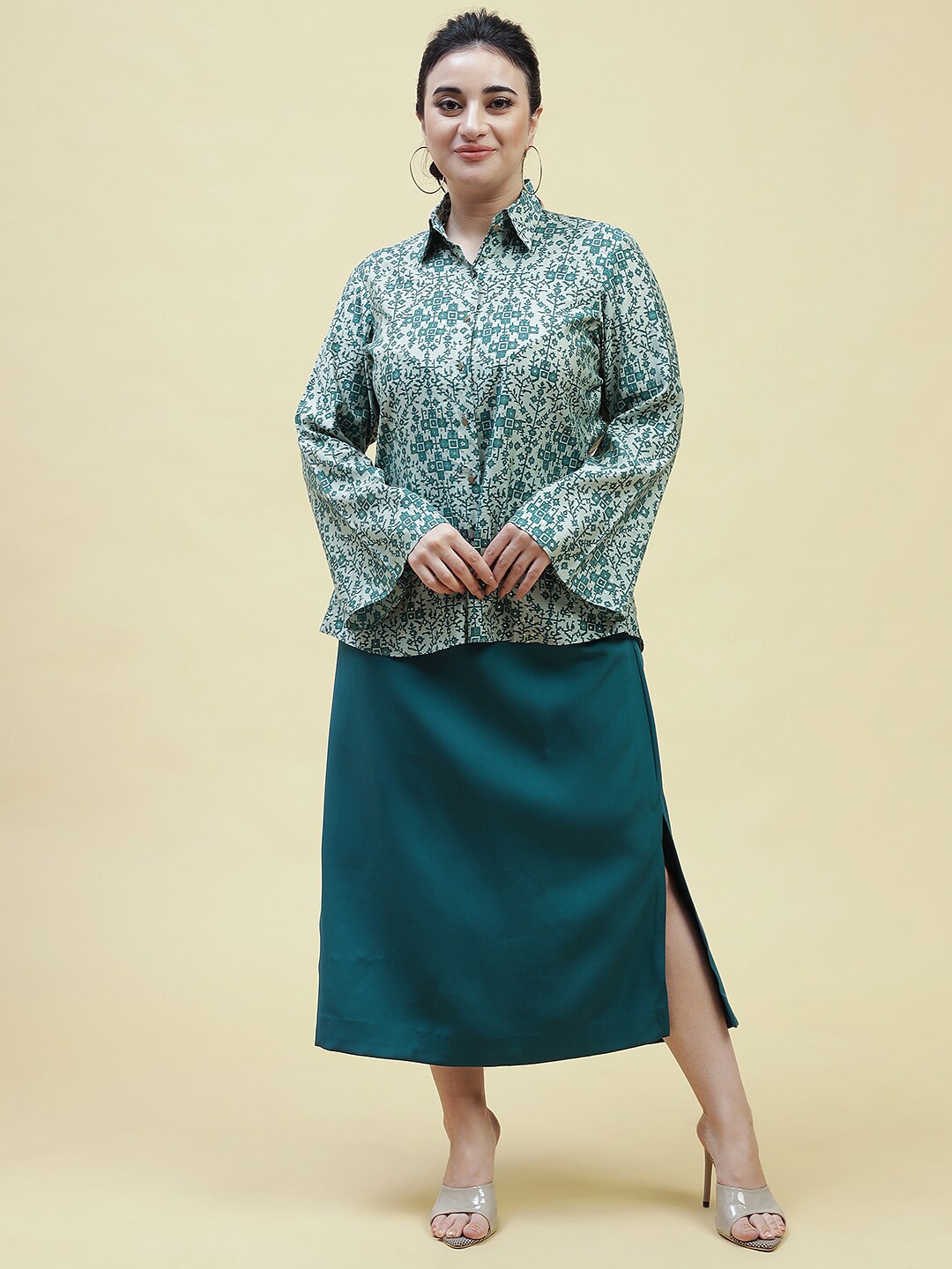 

Curvy Lane Plus Size Abstract Printed Flared Sleeves Shirt Style Top & Skirt, Teal