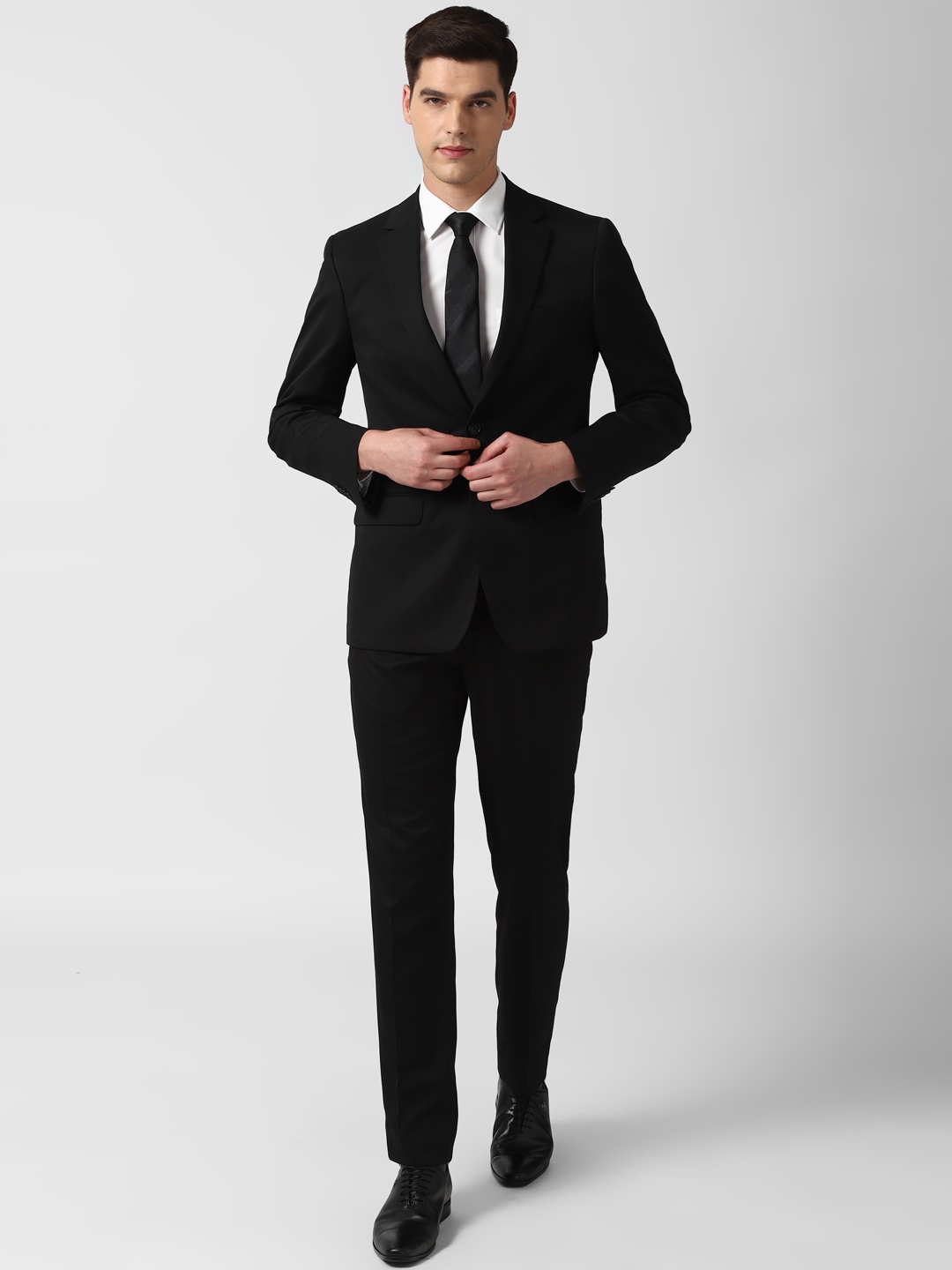 

Peter England Black Tailored Fit Formal Suit