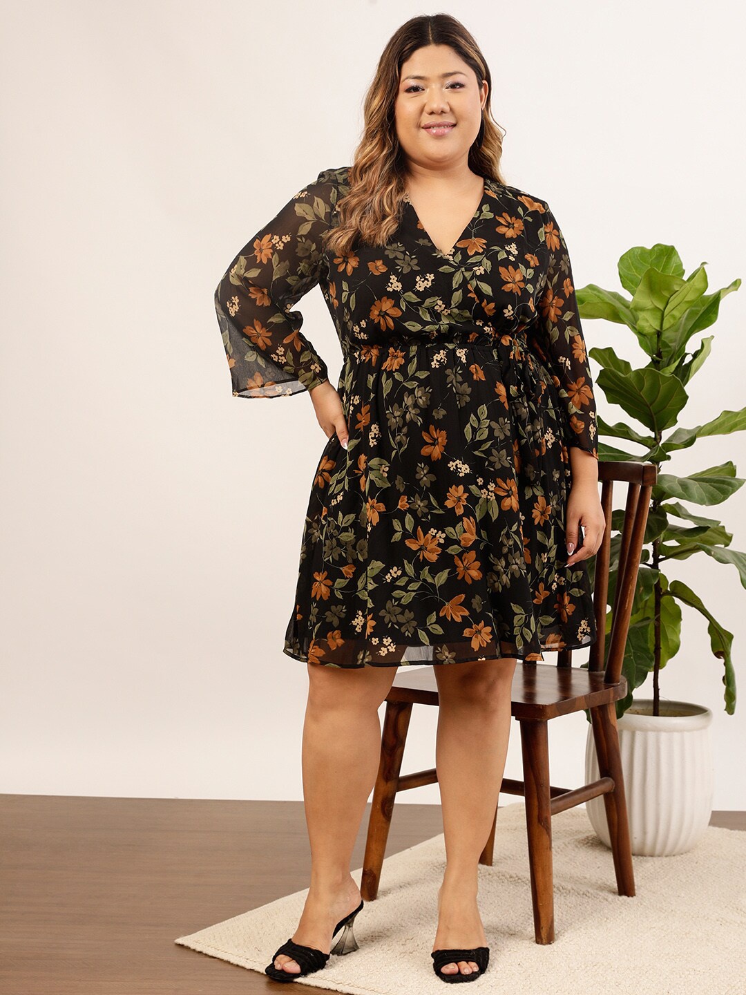 

CURVY STREET Plus Size Black Floral Printed Puff Sleeve Fit & Flare Dress