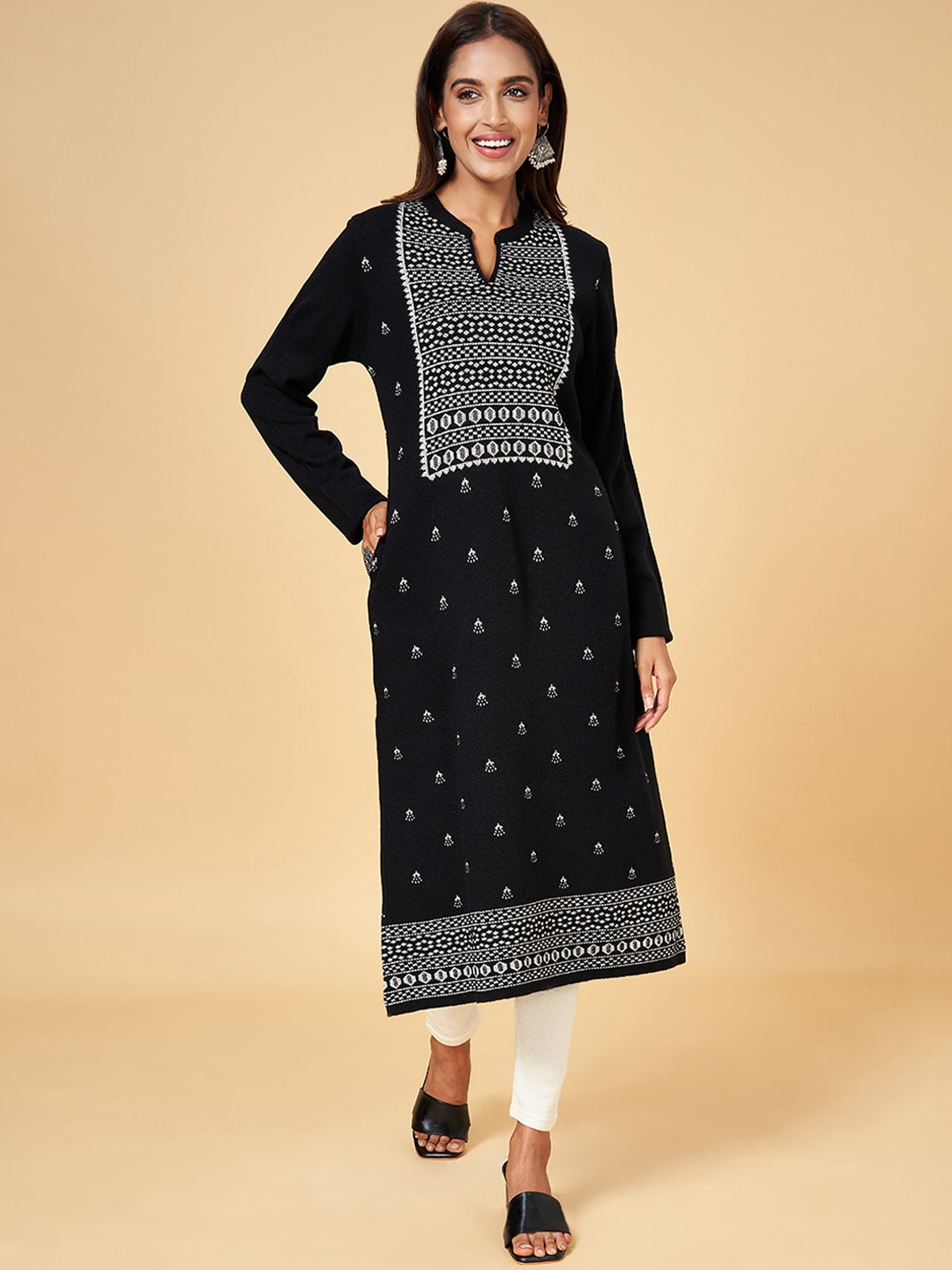 

RANGMANCH BY PANTALOONS Mandarin Collar Ethnic Motifs Woven Design Straight Kurta, Black