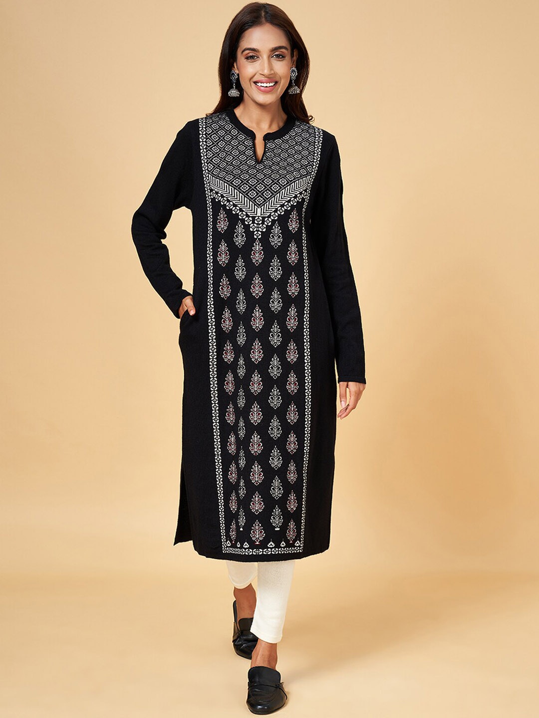 

RANGMANCH BY PANTALOONS Mandarin Collar Ethnic Motifs Woven Design Straight Kurta, Black