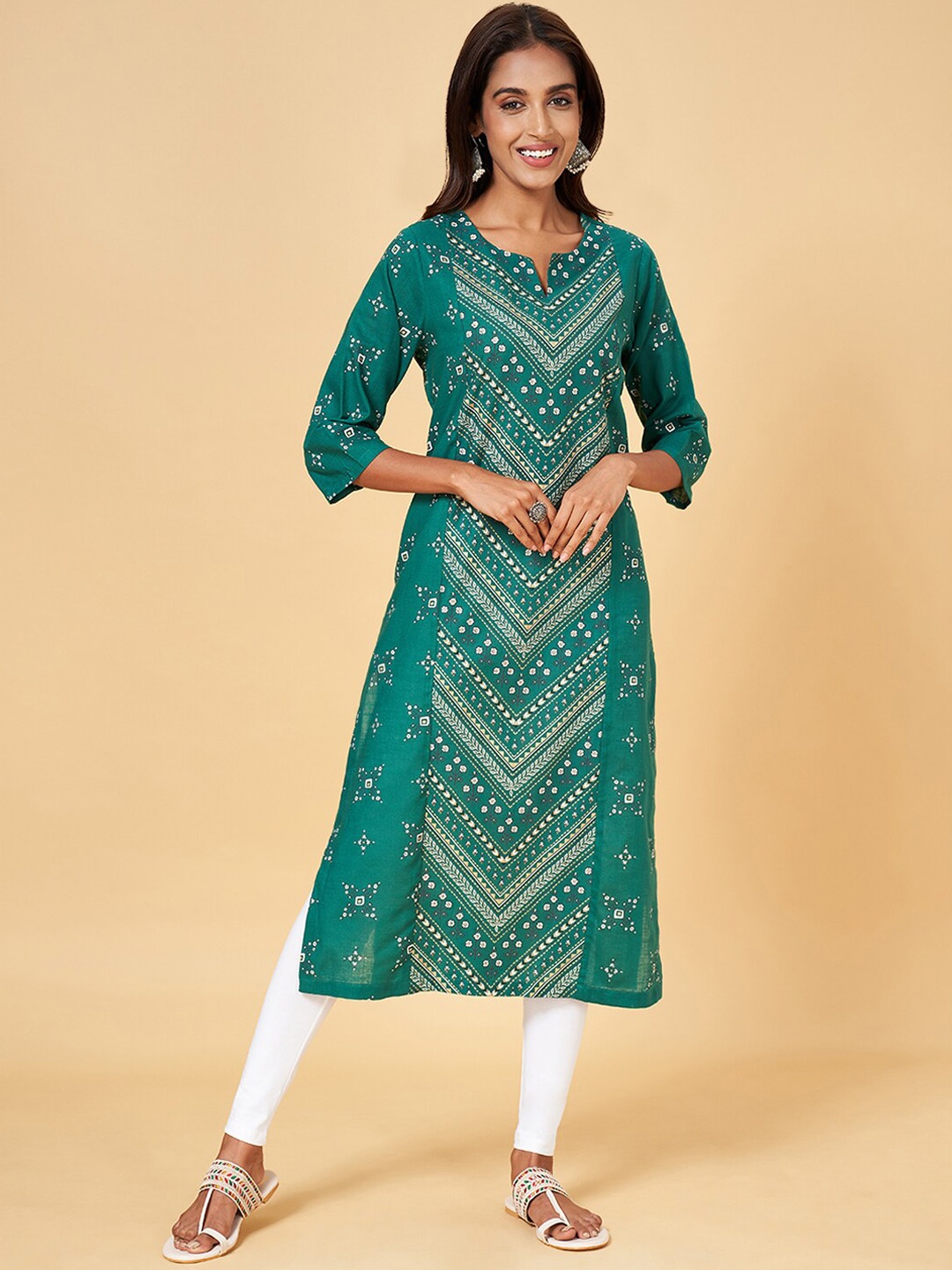 

RANGMANCH BY PANTALOONS Ethnic Motifs Printed Panelled Straight Kurta, Green