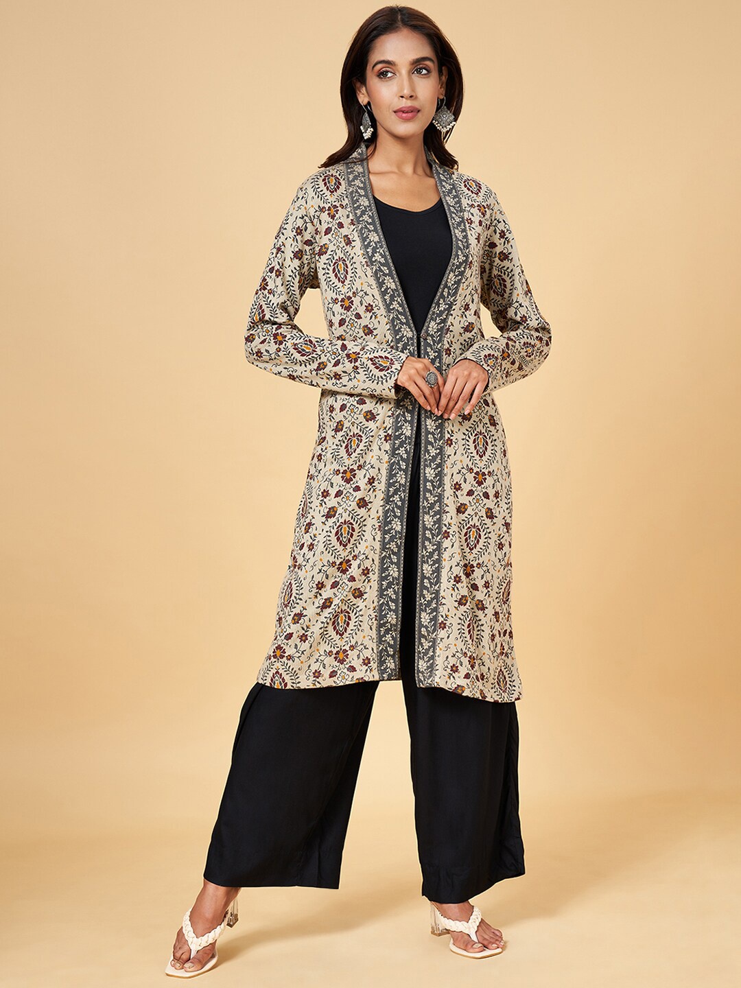 

RANGMANCH BY PANTALOONS Ethnic Printed Longline Acrylic Shrug, Off white