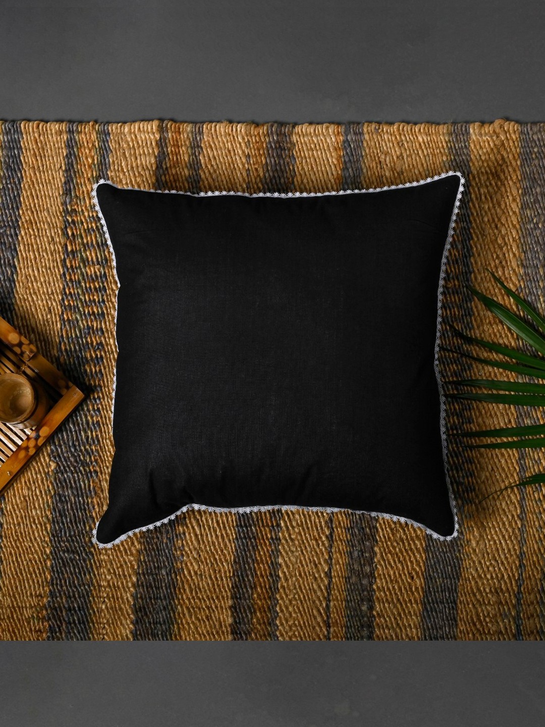 

OUSSUM Black & White Cotton Square Cushion Cover