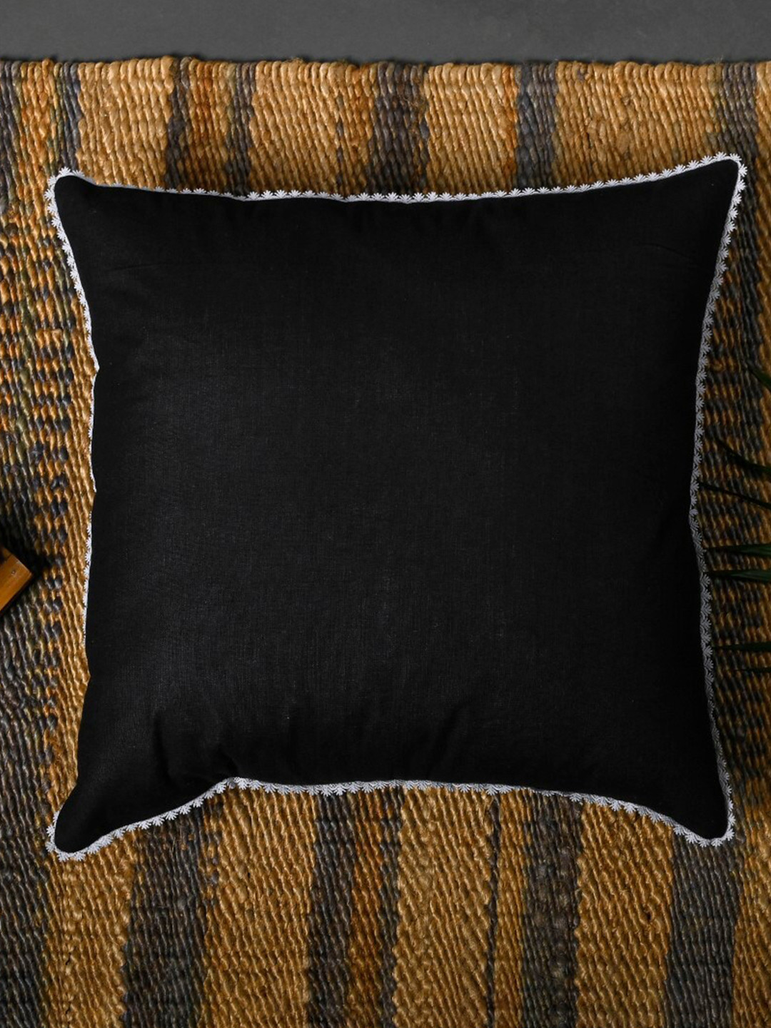 

OUSSUM Black & White 5 Pieces Square Cushion Covers