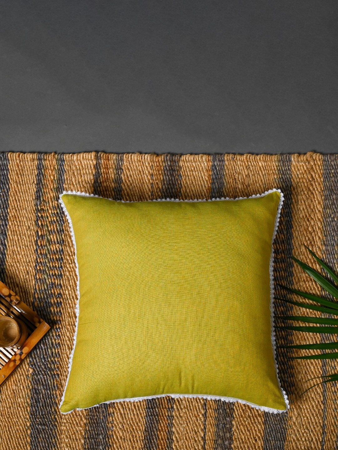 

OUSSUM Yellow & White 5-Pieces Cotton Square Cushion Covers