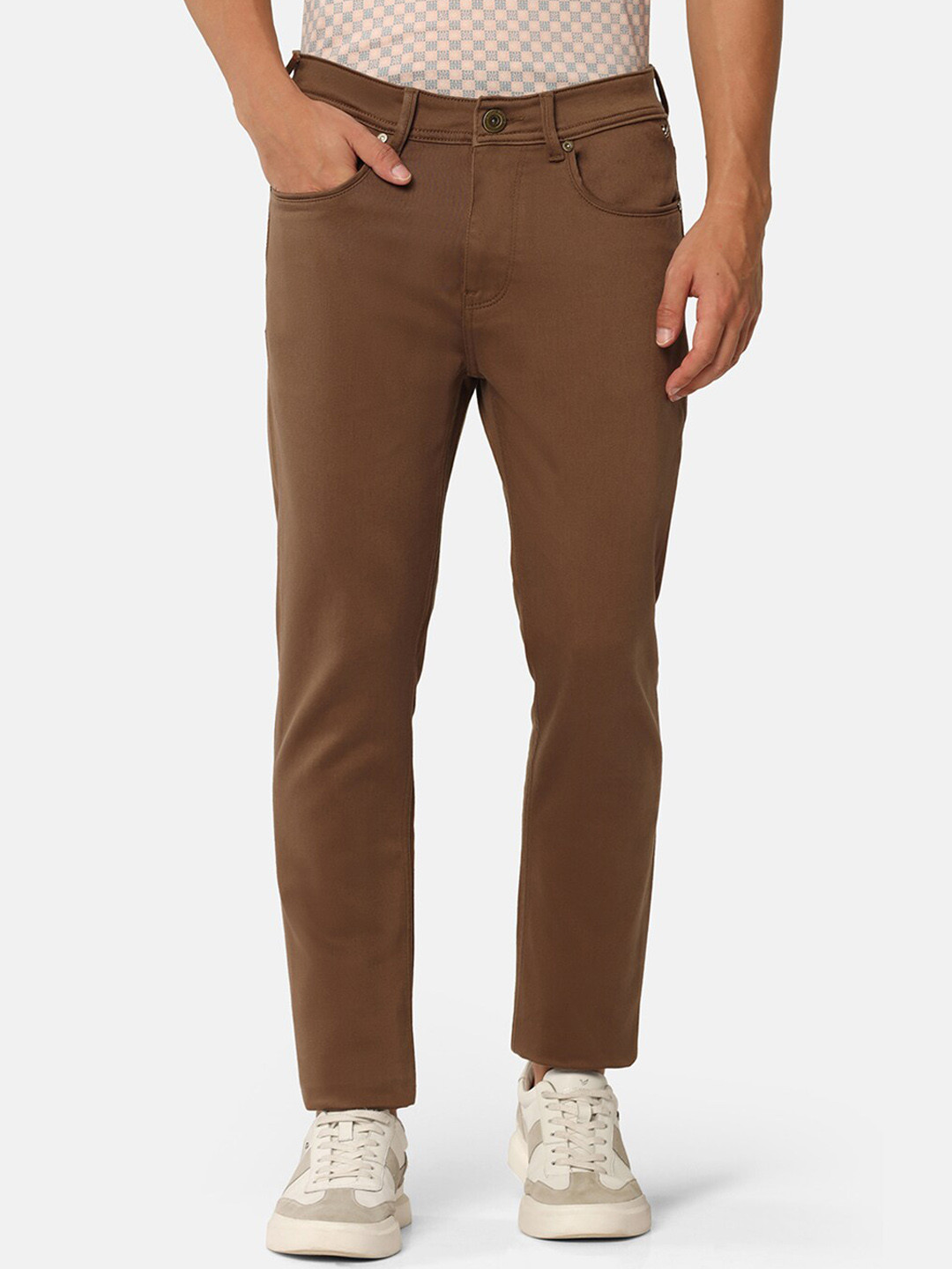 

Blackberrys Men Yonk Skinny Fit Low-Rise Clean Look Light Fade Stretchable Jeans, Brown