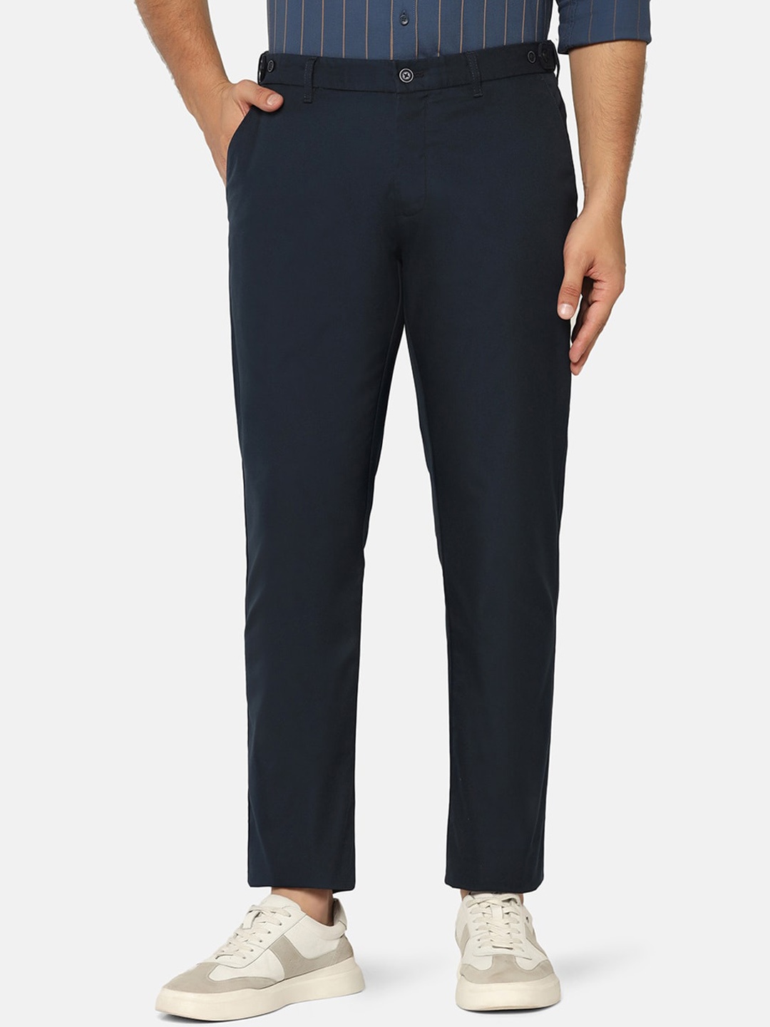 

Blackberrys Men B-95 Mid Rise Easy Wash Slim Fit Trousers, Navy blue