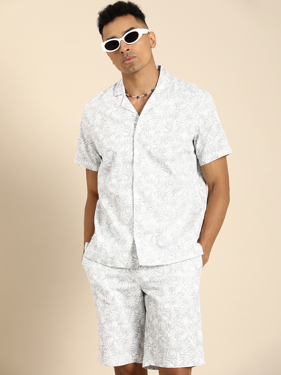 

Sangria Men Printed Cotton Shirt with Shorts, Pink