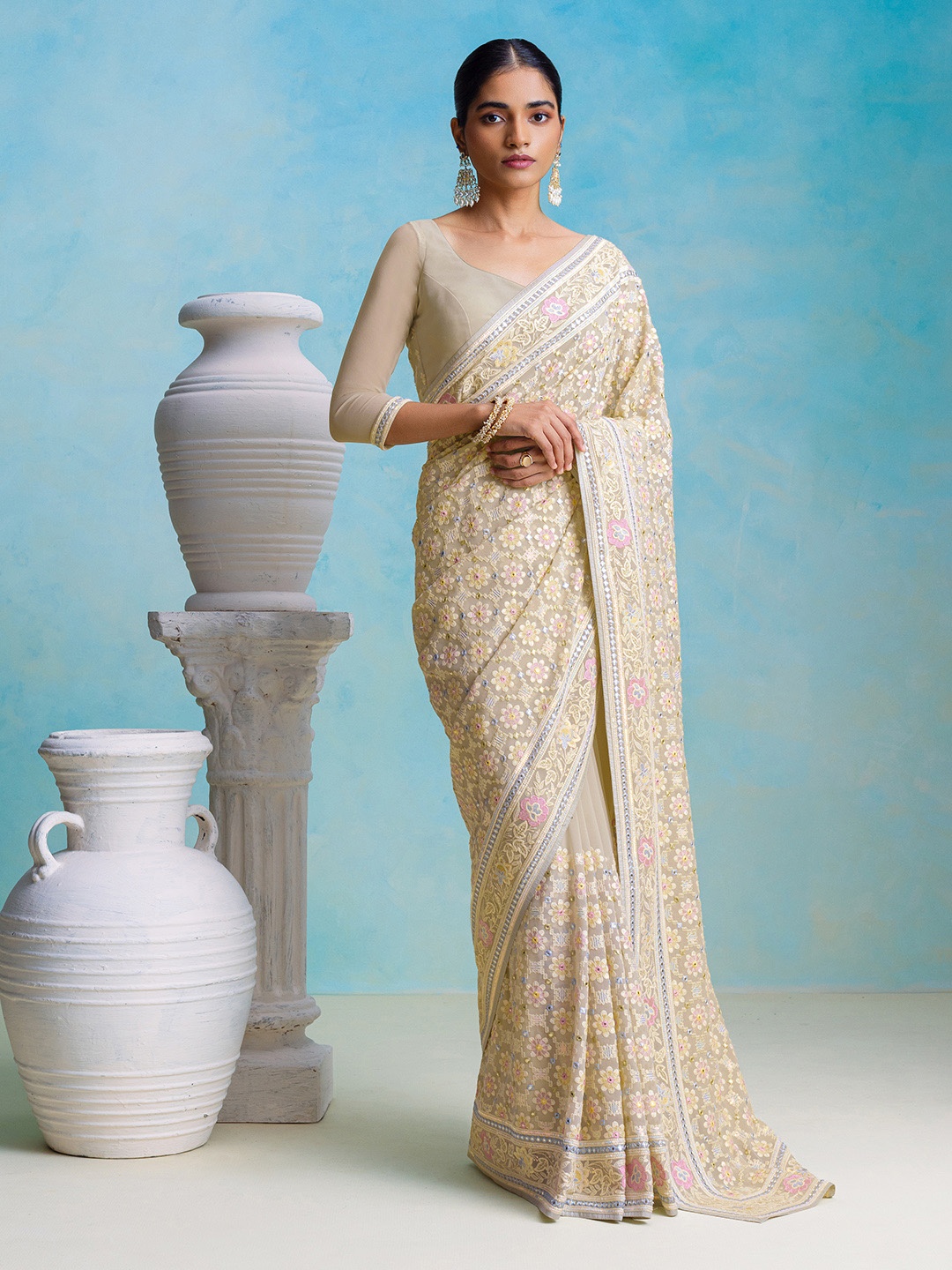 

Soch Grey & Pink Floral Embroidered Saree