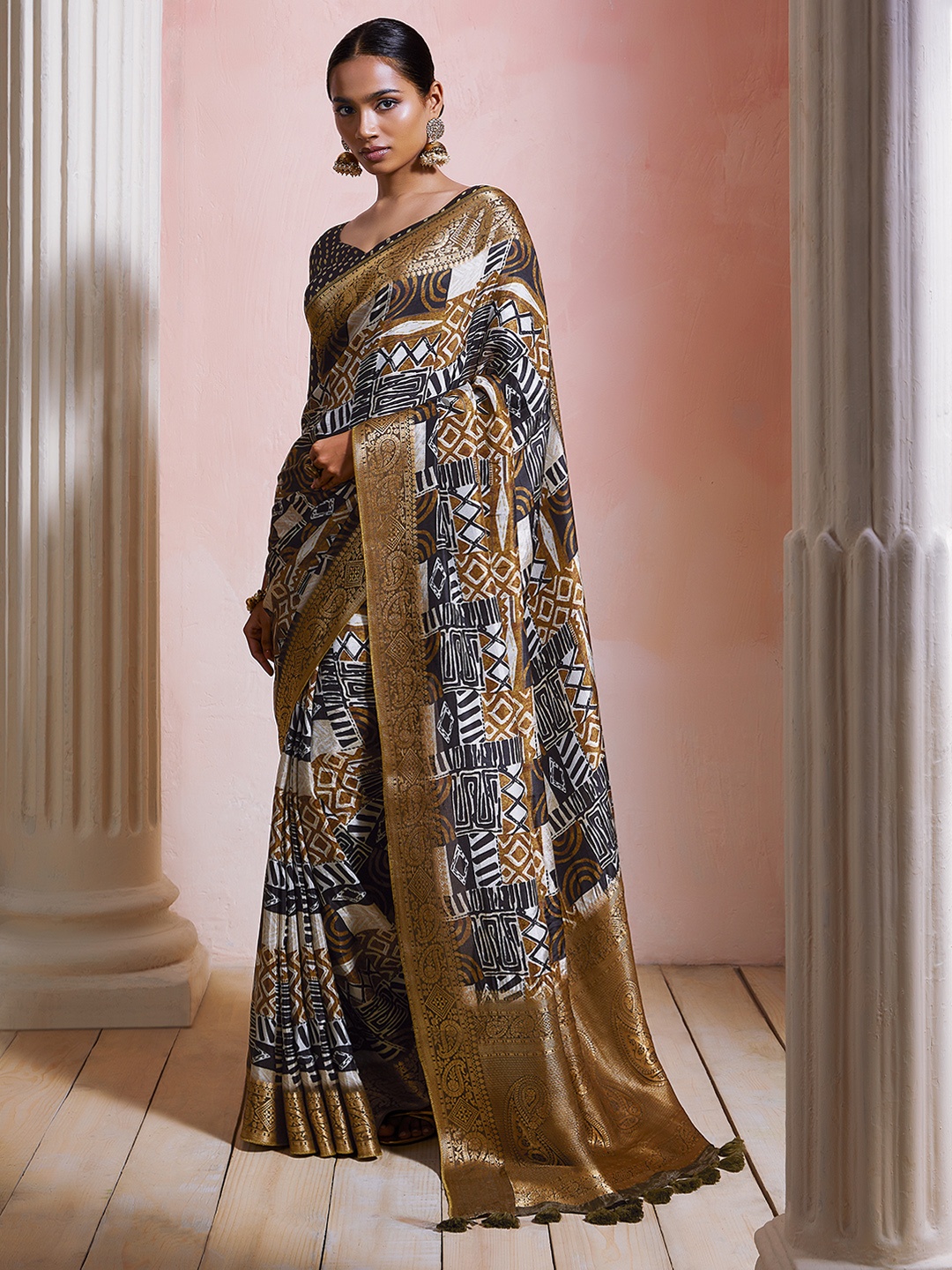 

Soch Beige & Black Zari Poly Crepe Saree