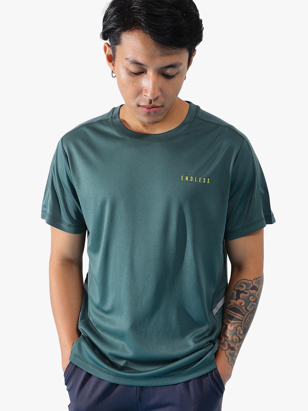 

Virgio Reflective Printed Round Neck T-shirt, Green
