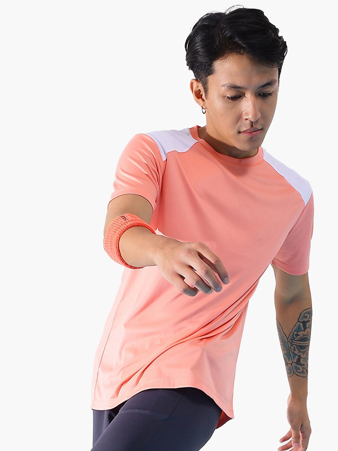 

Virgio Typography Printed Sports T-Shirt, Peach
