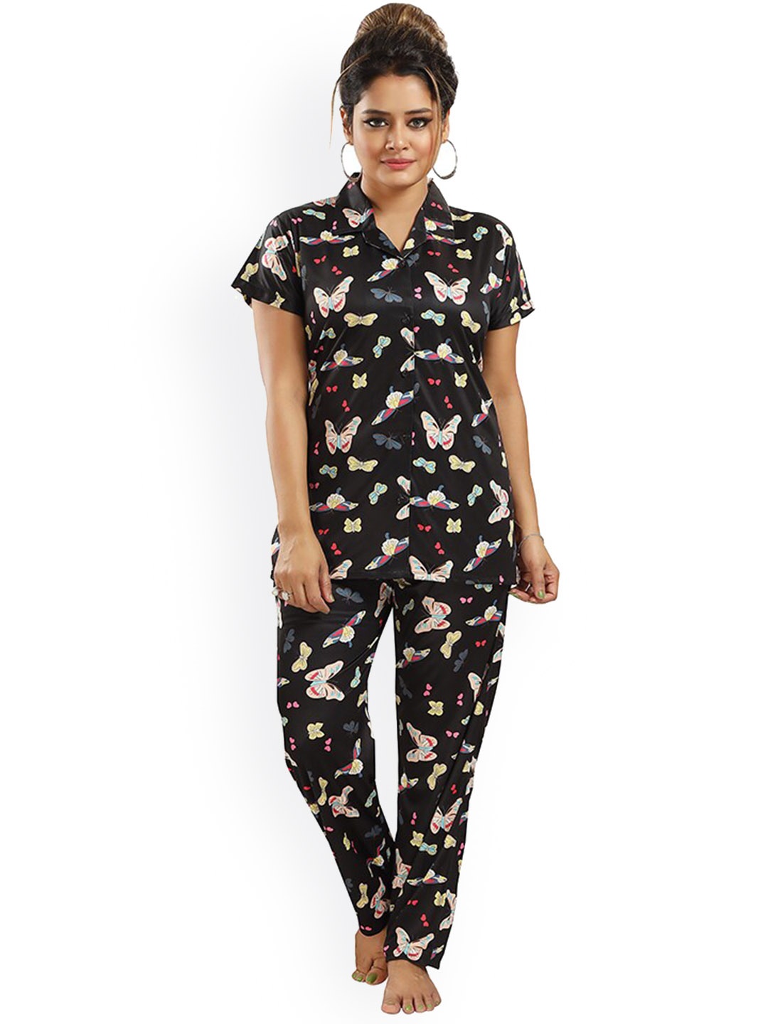 

FOMTI Conversational Printed Satin Night suit, Black
