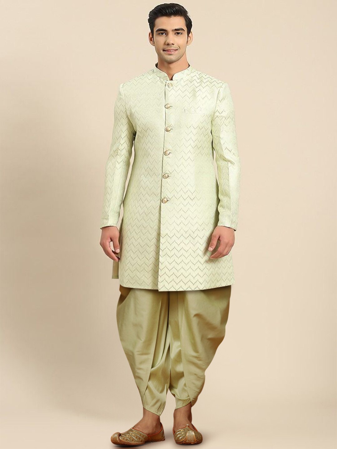 

KISAH Men Self-Design Cotton Indowestern Sherwani Set, Green