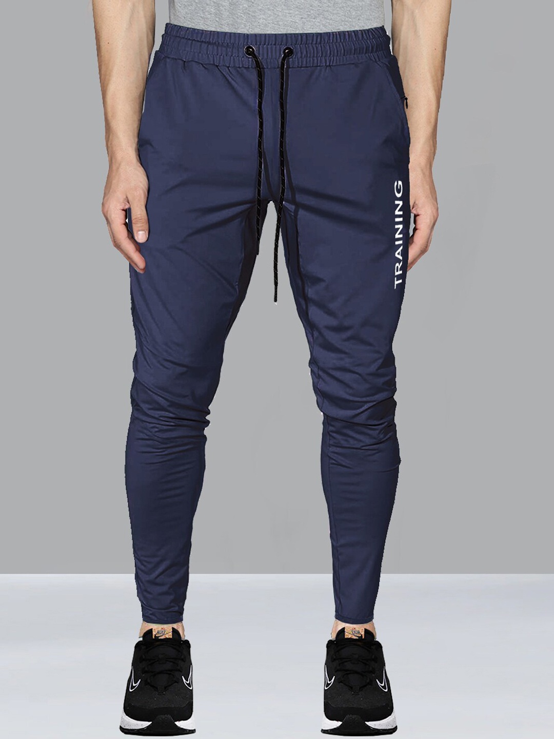 

AVOLT Men Slim-Fit Rapid-Dry Track Pants, Navy blue