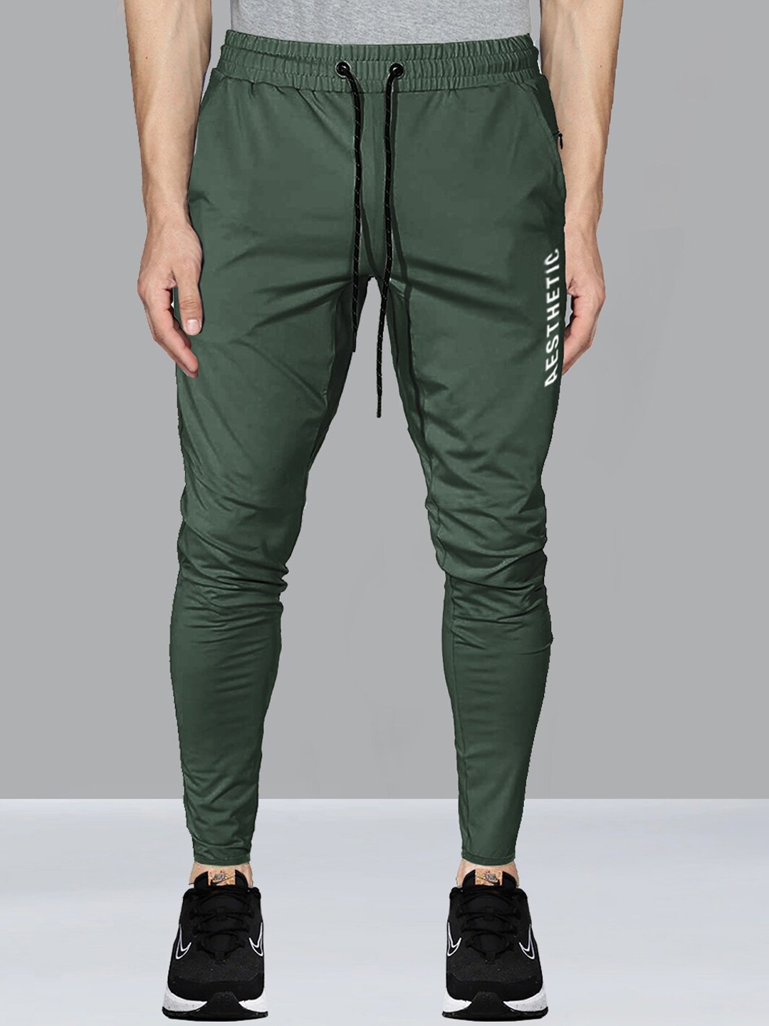 

AVOLT Men Slim-Fit Rapid-Dry Track Pants, Olive