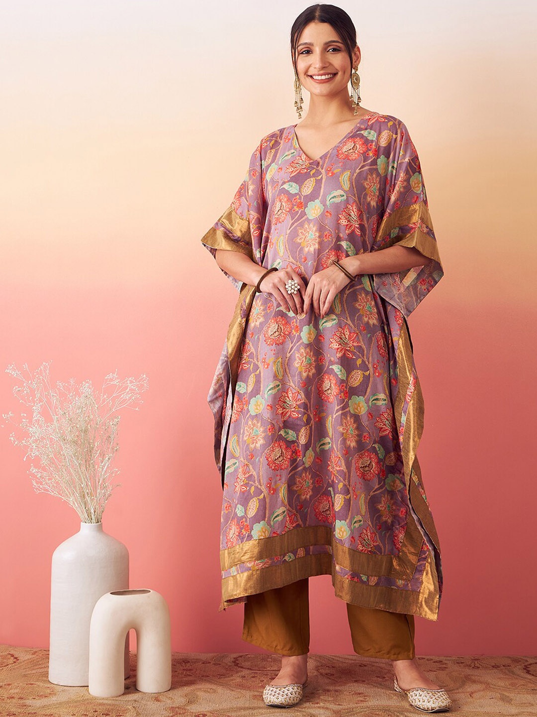 

stories of dori Floral Printed Kaftan Kurta With Trousers, Purple