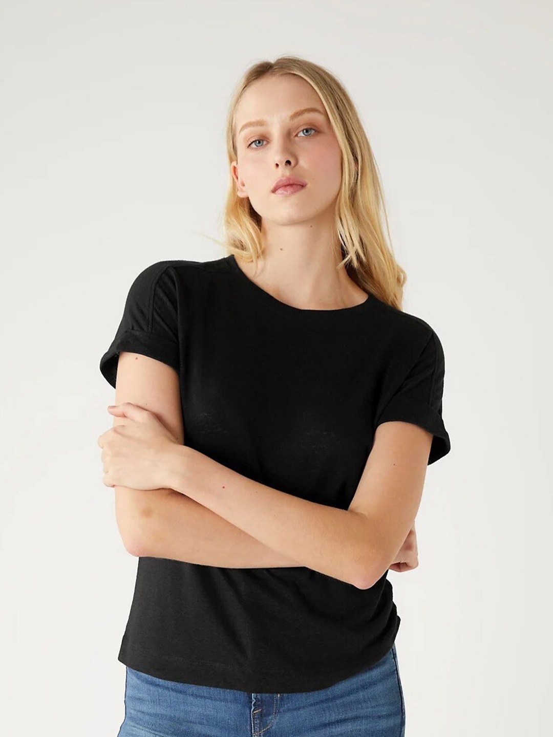 

Marks & Spencer Extended Sleeves Round Neck T-shirt, Black