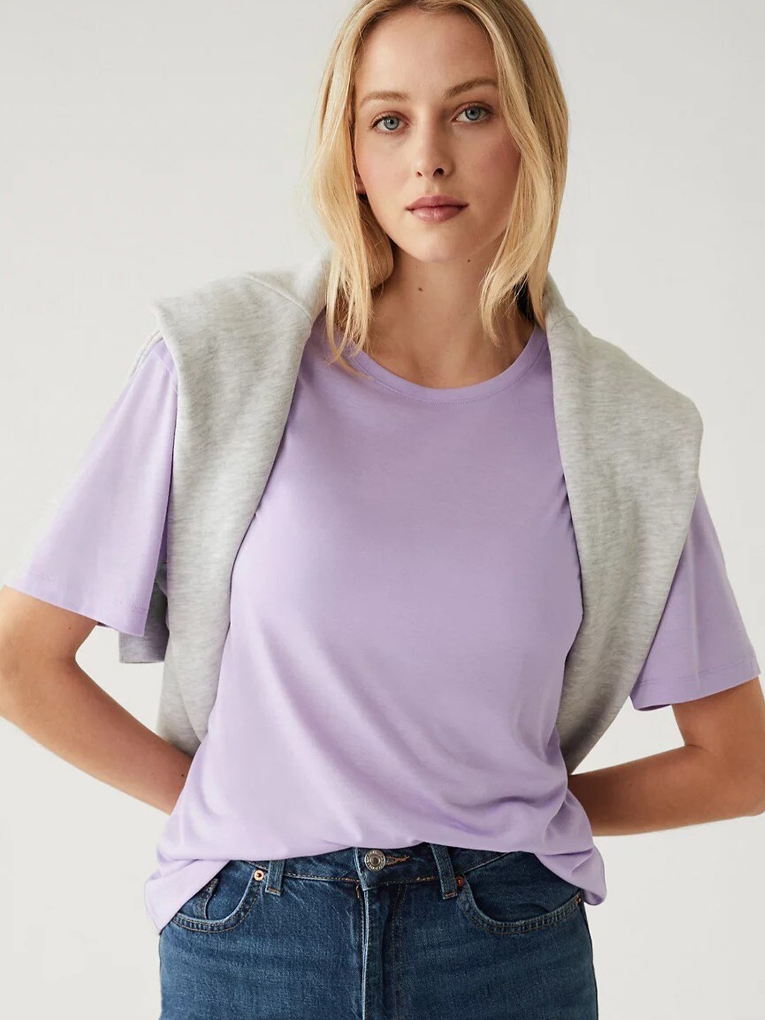 

Marks & Spencer Round Neck Drop Shoulder Sleeves T-shirt, Purple