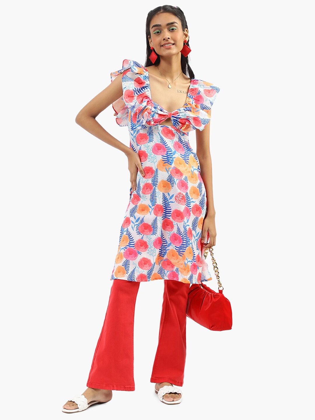 

Virgio Women White Floral Printed Kurta