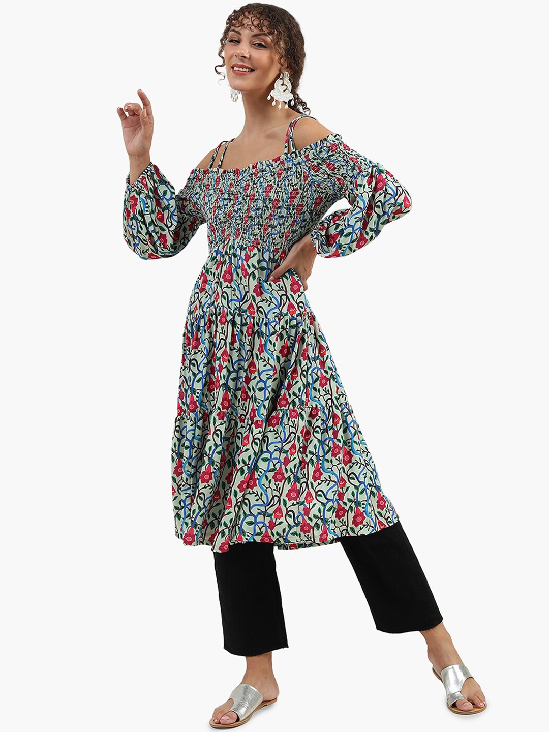 

Virgio Floral Printed Cold-Shoulder Sleeves Tiered Anarkali Kurta, Green