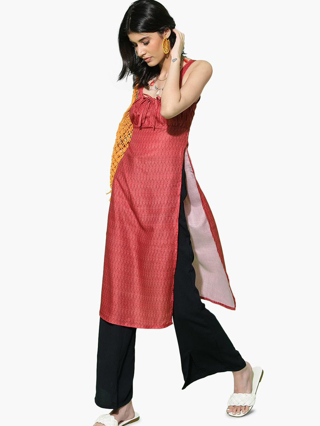 

Virgio Abstract Printed Shoulder Strap A-line Dress, Red