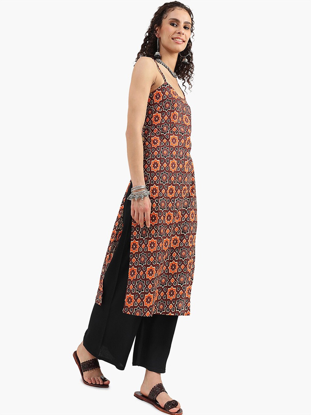 

Virgio Geometric Printed Shoulder Straps Pure Cotton Straight Kurta, Maroon
