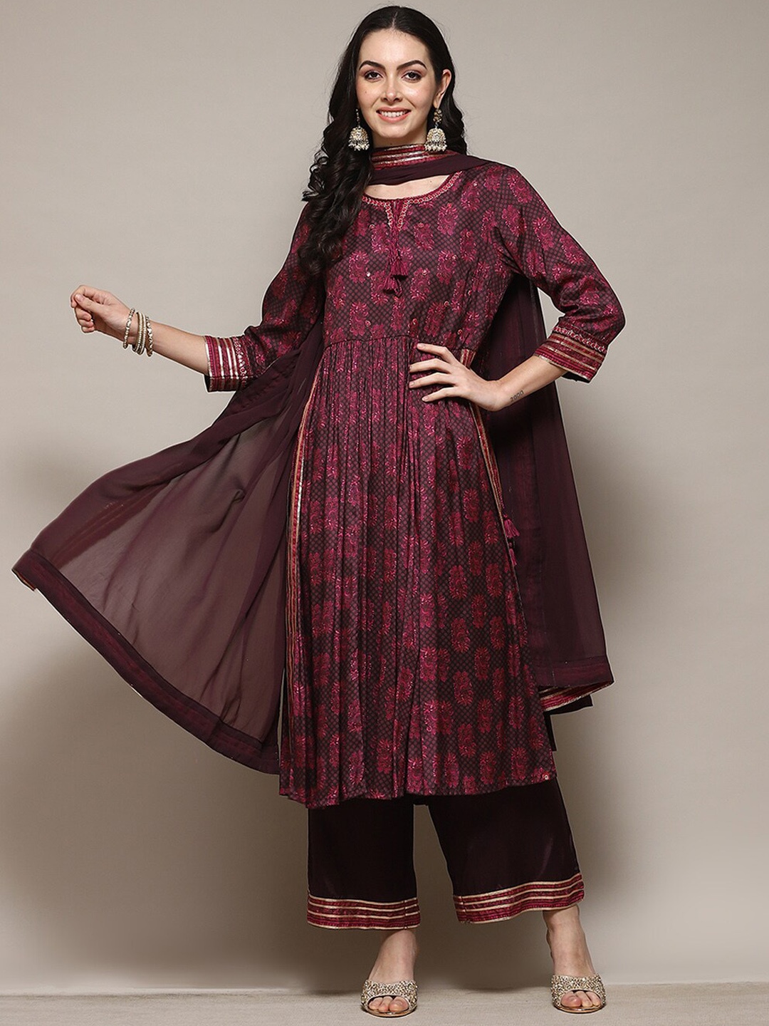 

Biba Round Neck Ethnic Motifs Printed Gotta Patti Regular Kurta & Palazzos With Dupatta, Purple