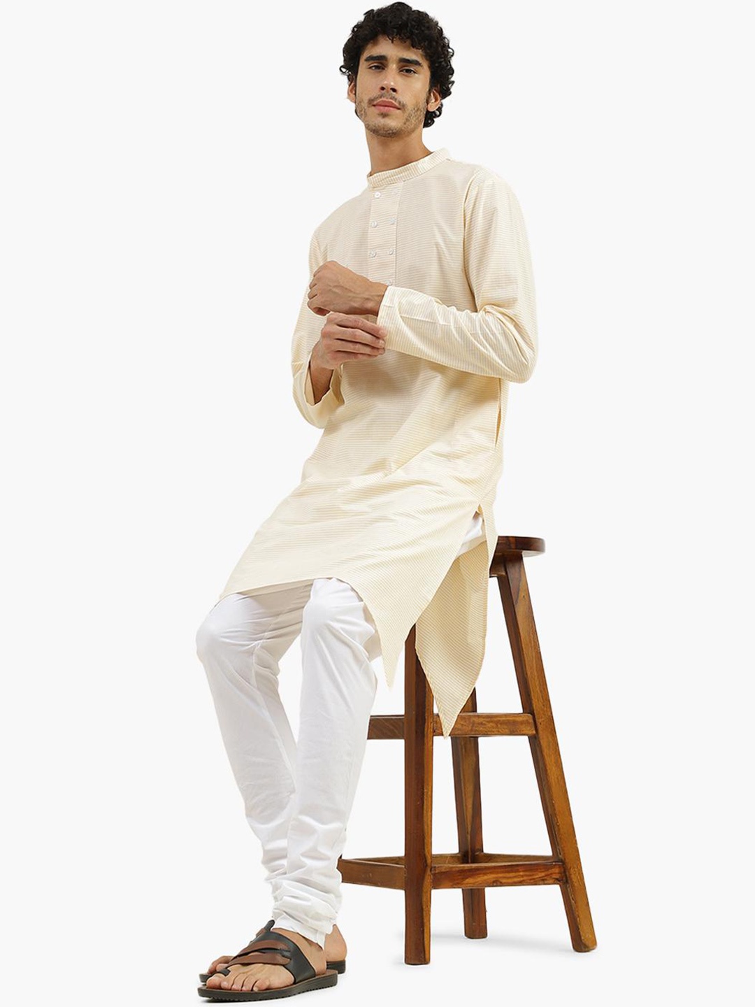 

Virgio Mandarin Collar Pure Cotton Kurta, Off white