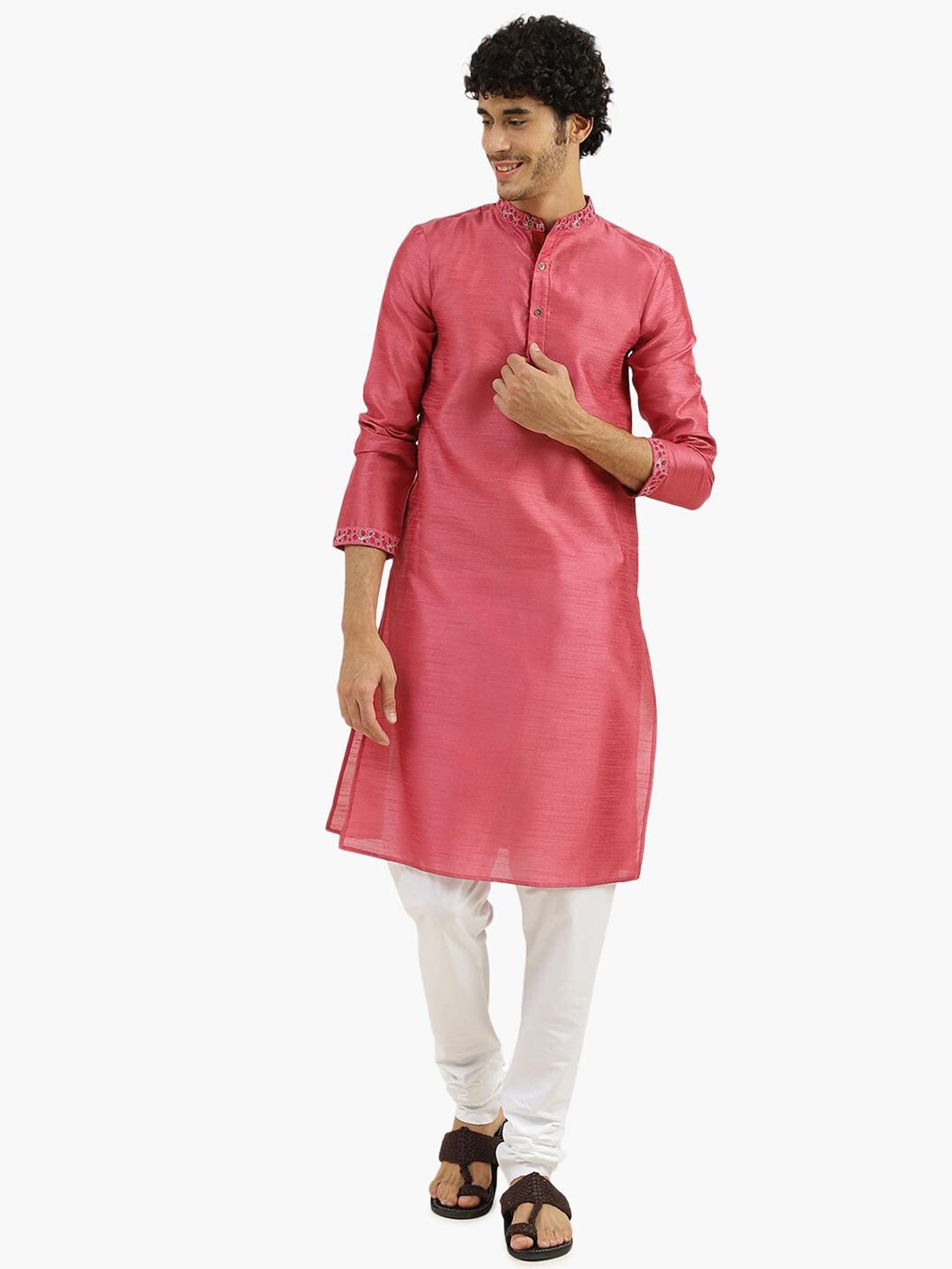 

Virgio Mandarin Collar Kurta, Pink