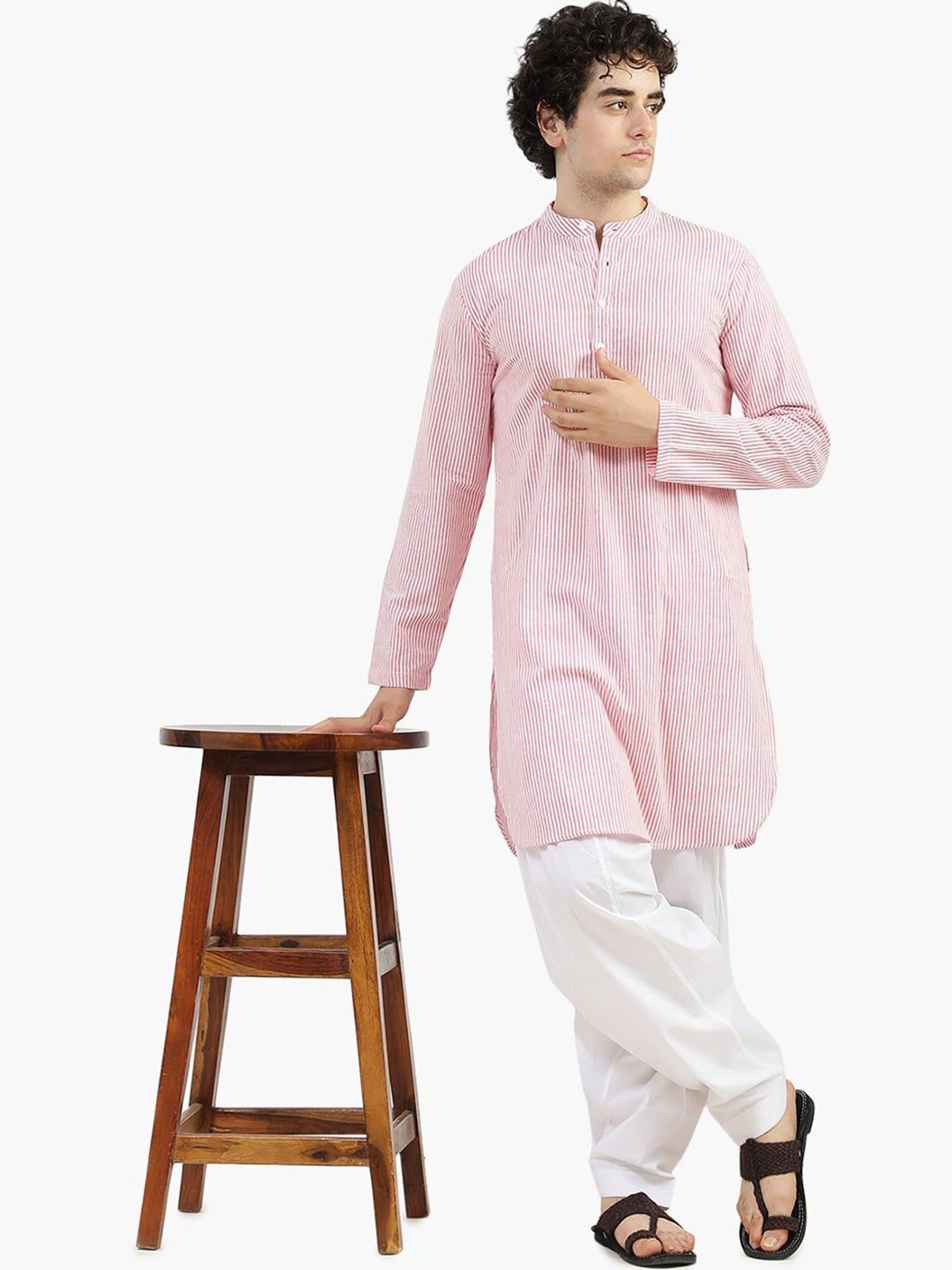 

Virgio Striped Cotton Mandarin Collar Kurta, Pink