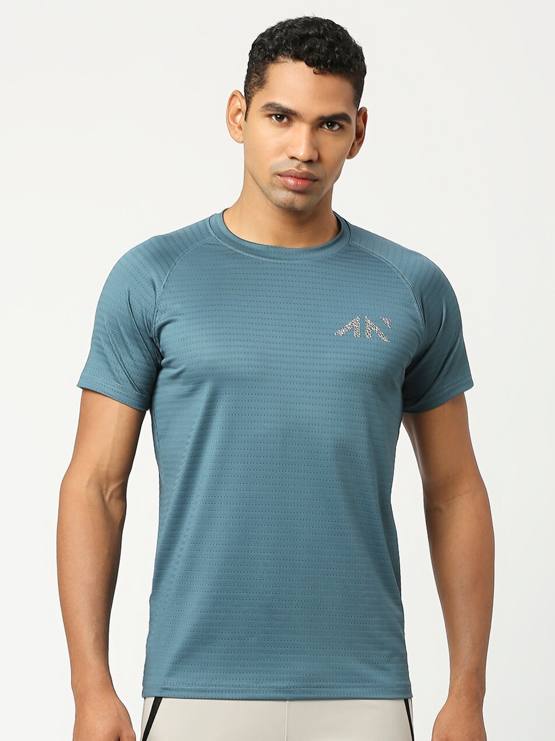 

AESTHETIC NATION Self Design Round Neck Raglan Sleeves Dri-FIT Sports T-shirt, Teal