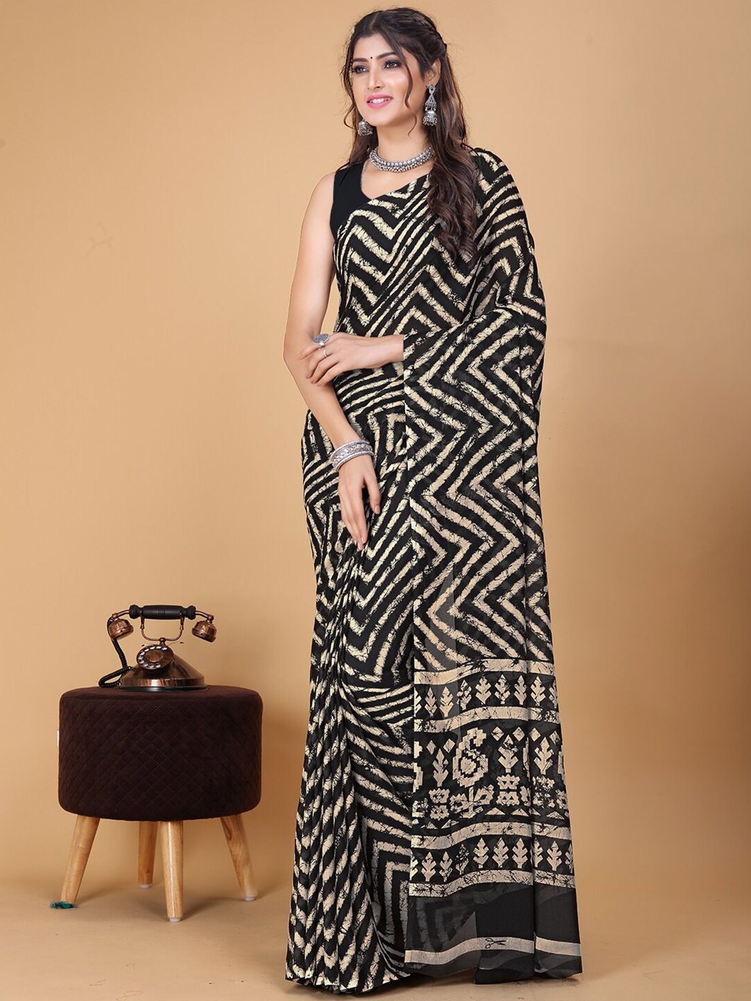 

KALINI Chevron Printed Pure Georgette Saree, Black