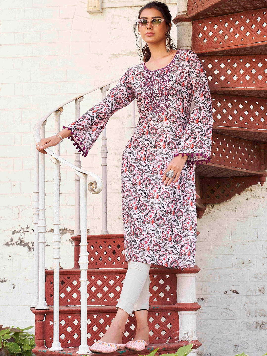 

Tikhi Imli Pink Floral Printed Thread Work Kurta