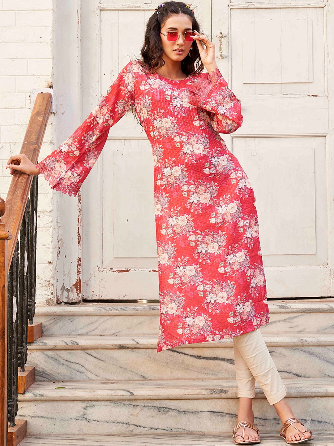 

Tikhi Imli Floral Printed Kurta, Fuchsia