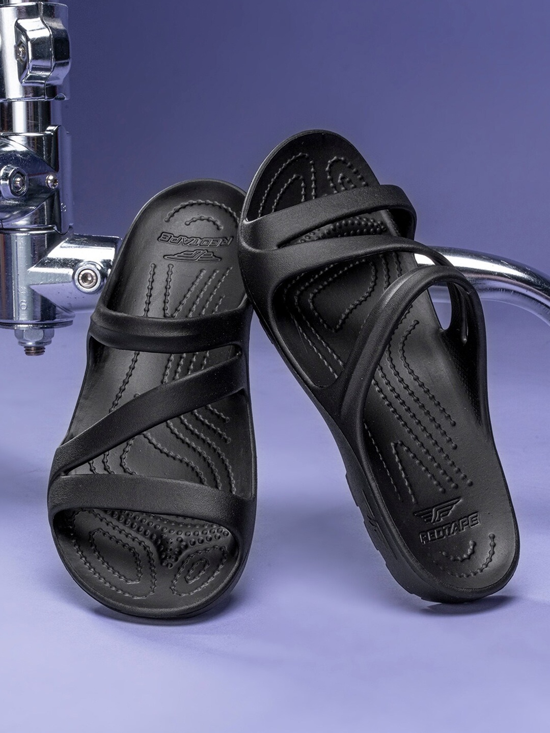 

Red Tape Women Rubber Sliders, Black