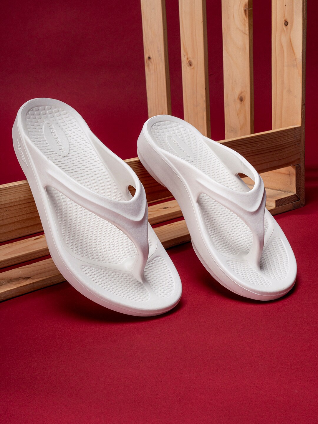 

Red Tape Women Rubber Thong Flip-Flops, White