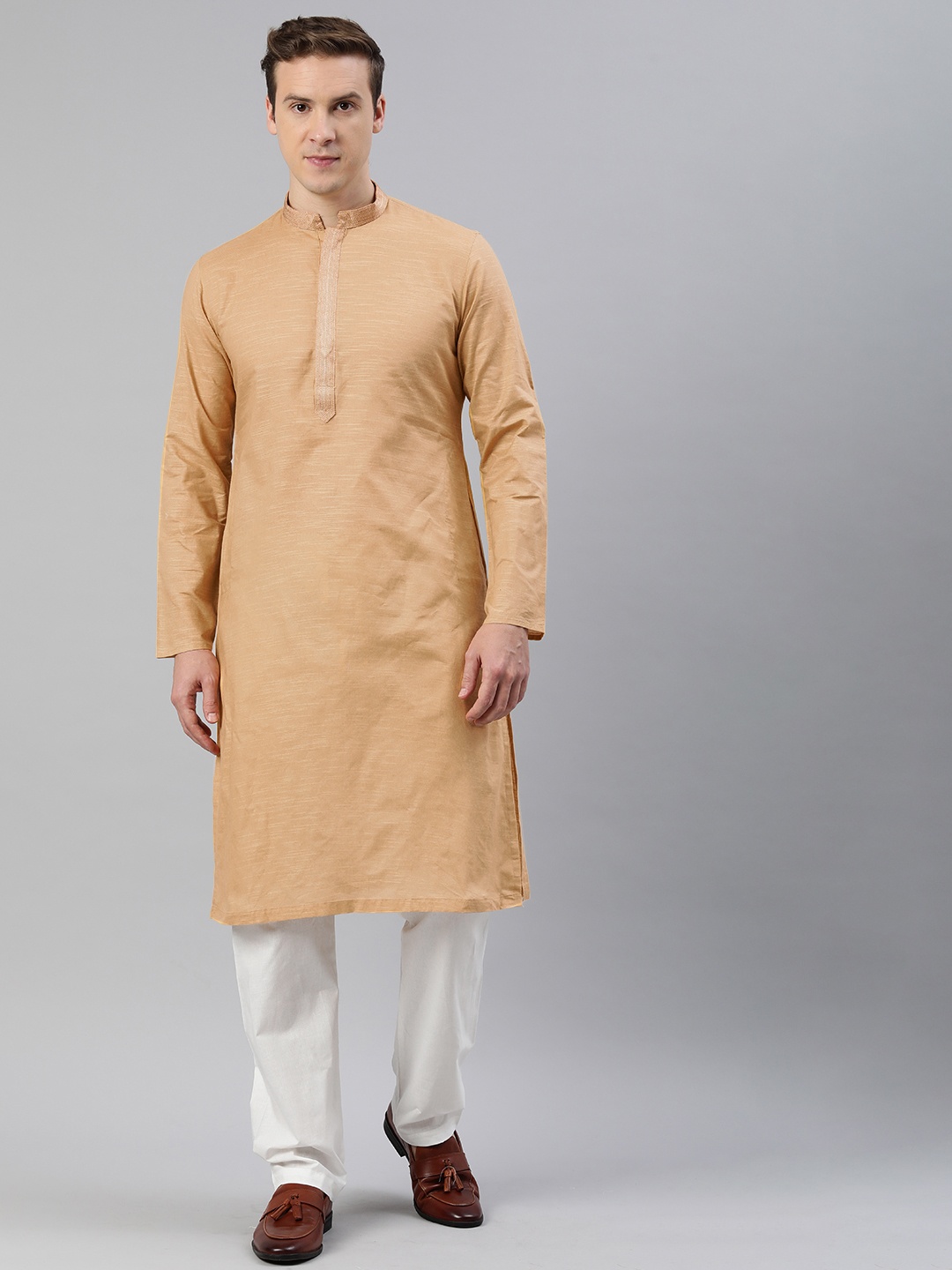 

Manthan Men Kantha Work Kurta with Pyjamas, Beige