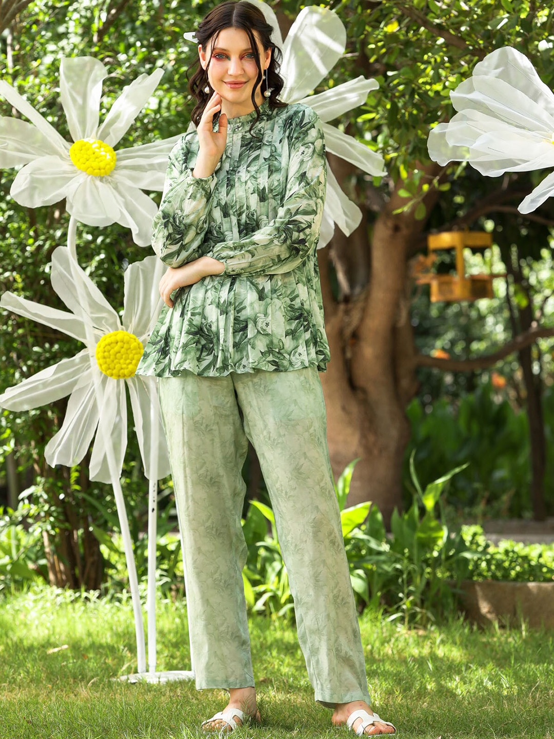 

FASHION DWAR Floral Printed Top & Trouser, Green