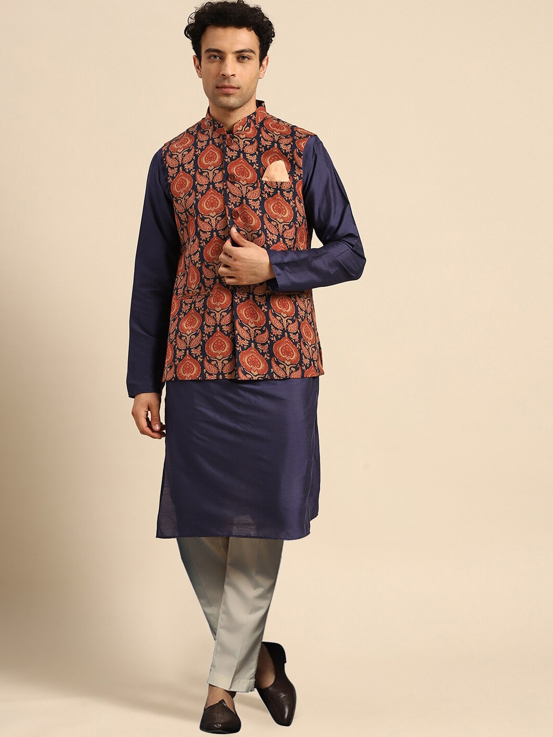 

KISAH Mandarin Collar Kurta & Trousers With Printed Nehru Jacket, Navy blue