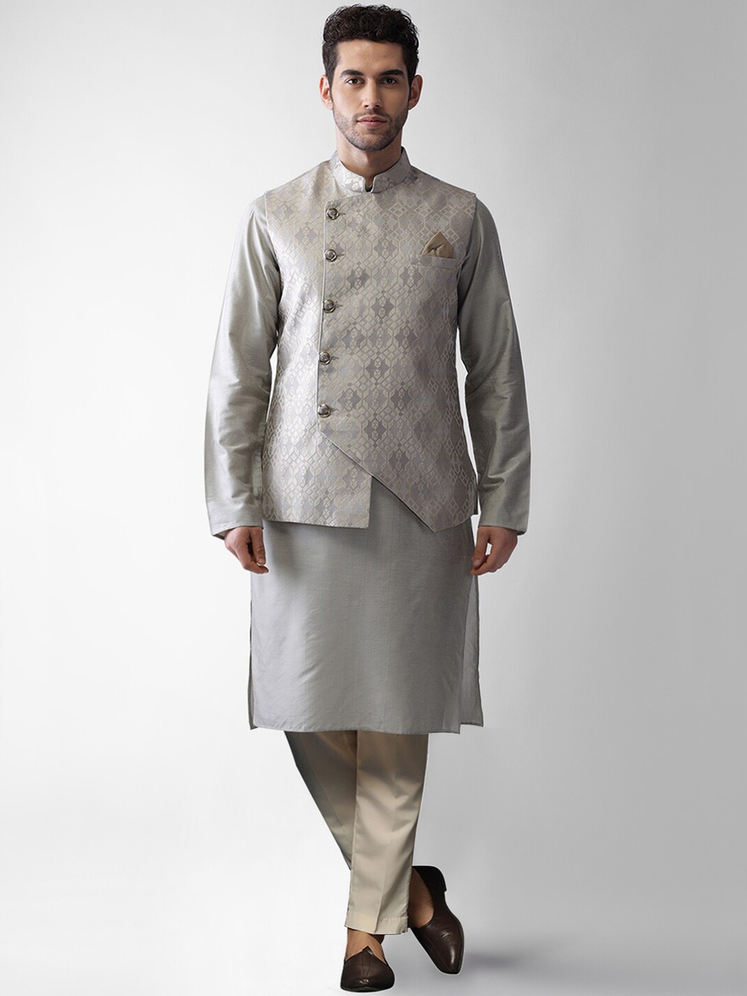 

KISAH Mandarin Collar Straight Kurta & Trousers with Nehru Jacket, Grey